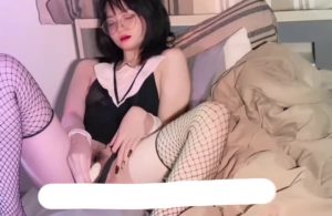 clip sex hot gấm kami thủ dâm tại phòng stream